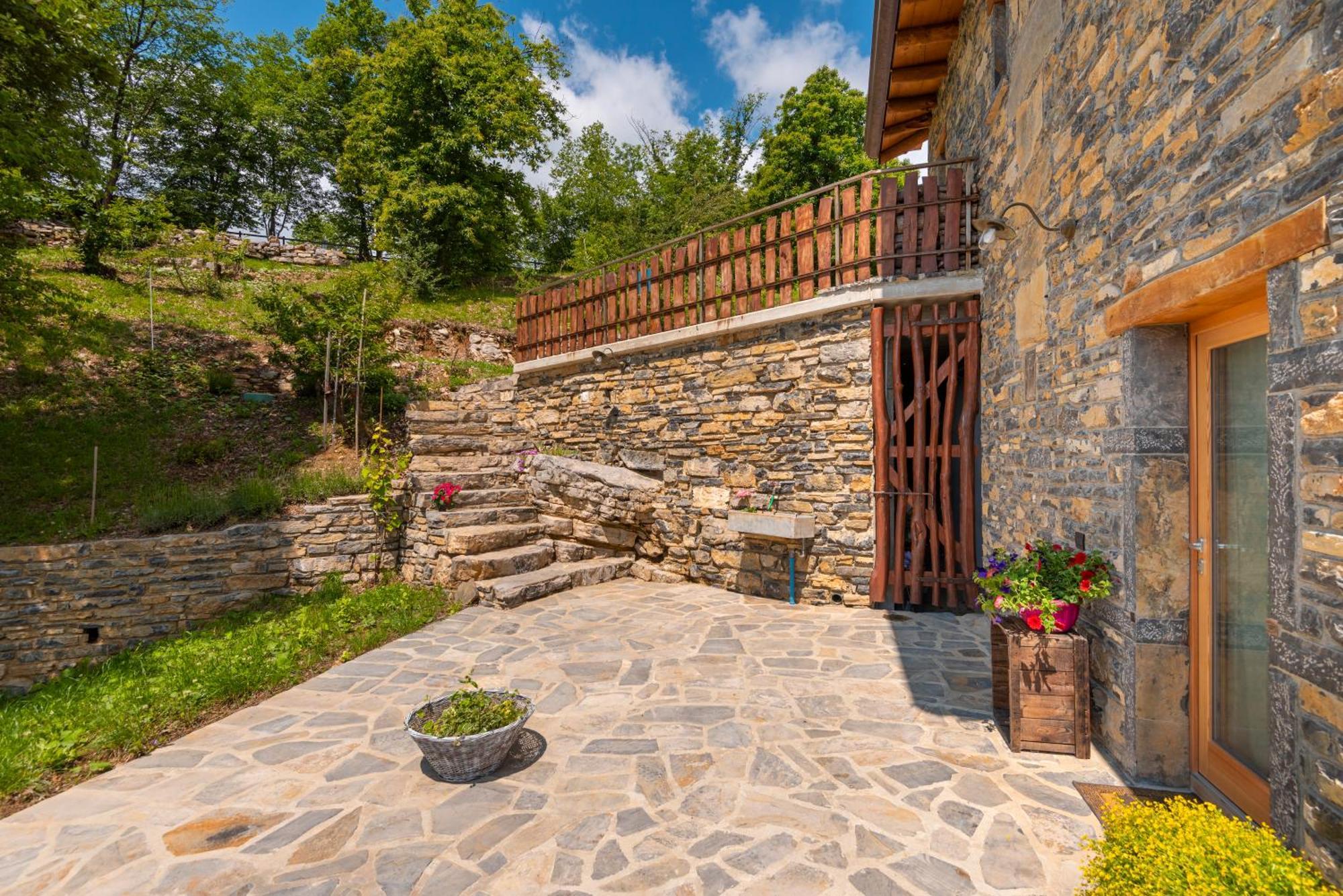 La Torre Del Manghen: Agri-Alloggio Indipendente Rota d'Imagna Exterior foto
