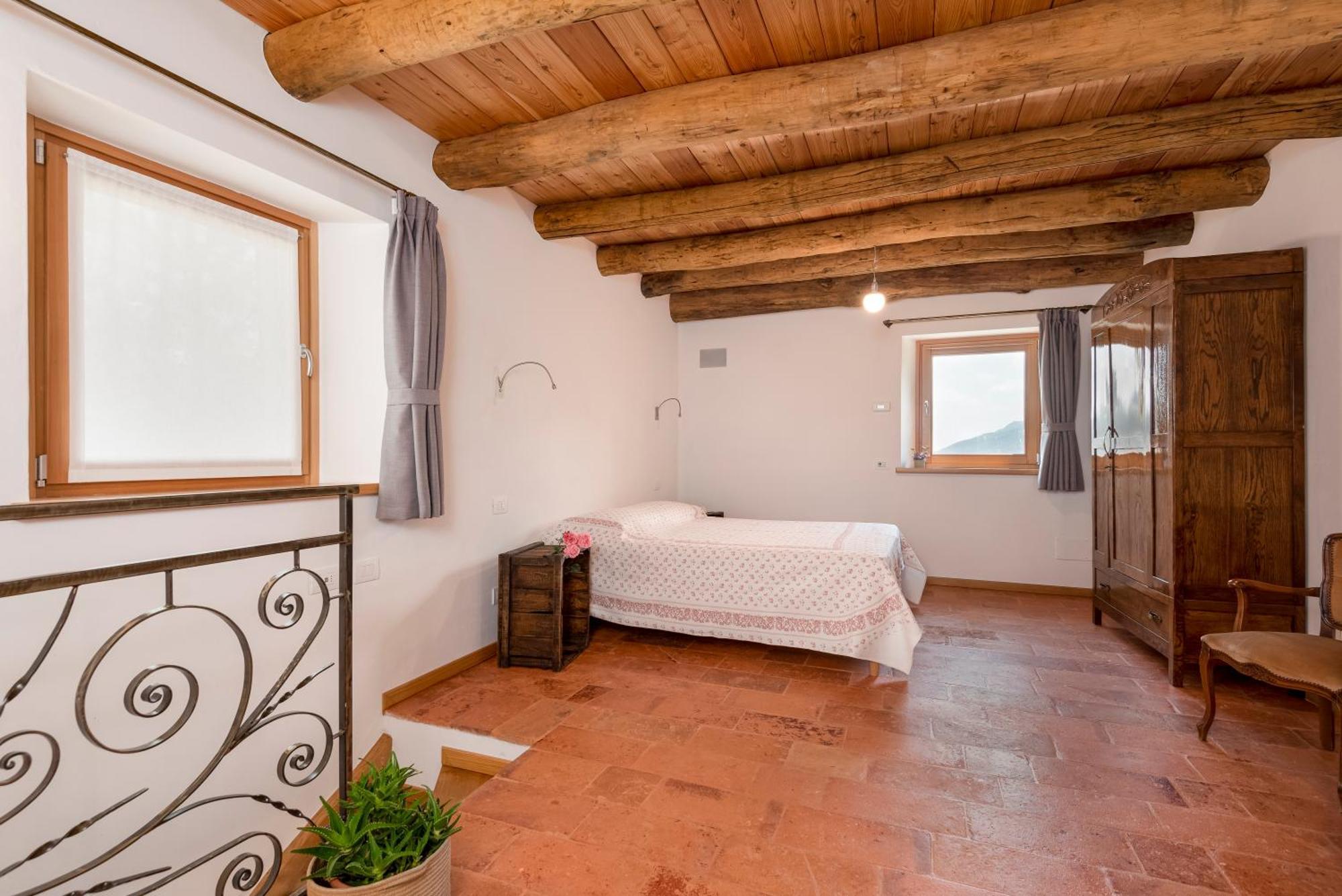 La Torre Del Manghen: Agri-Alloggio Indipendente Rota d'Imagna Exterior foto