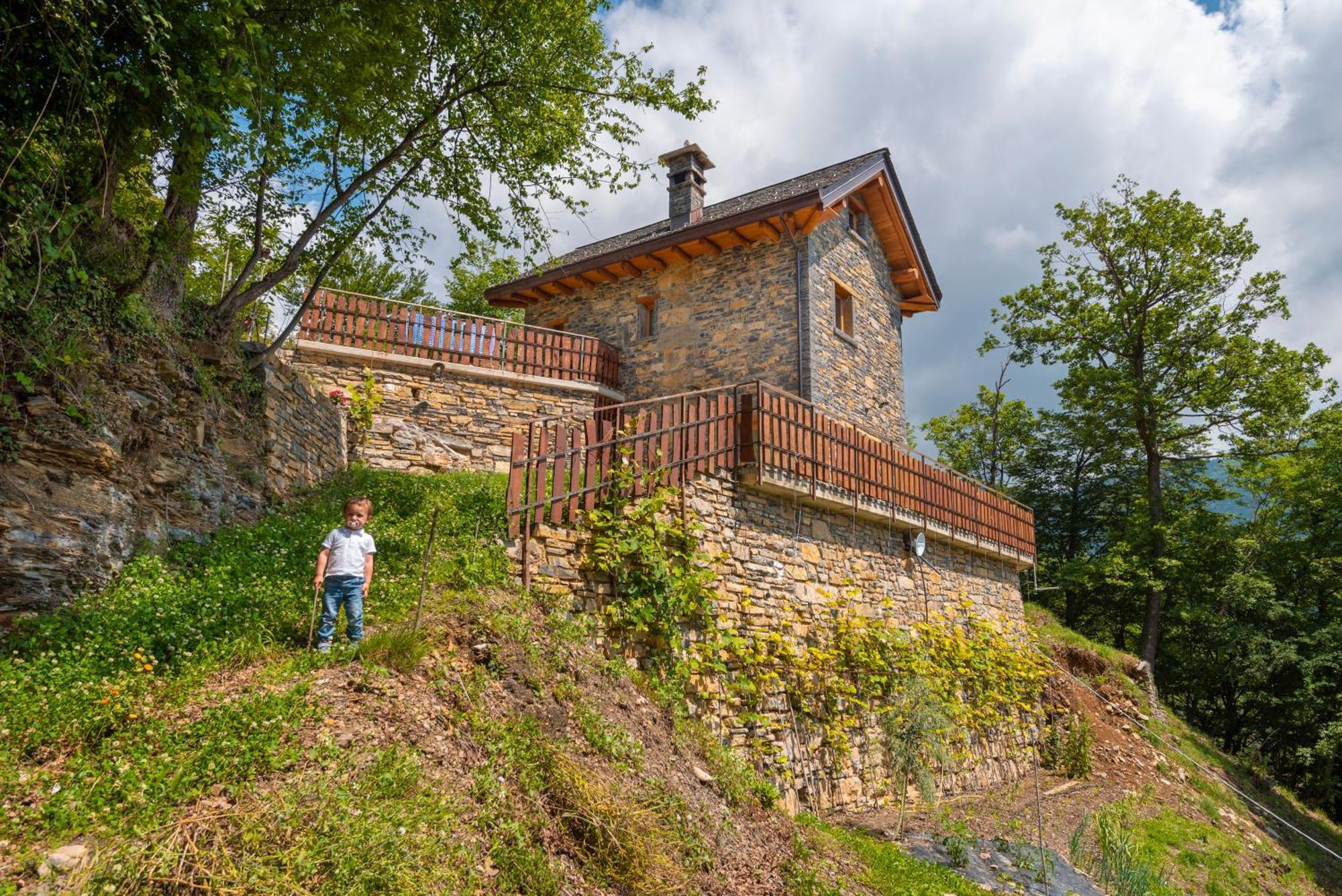 La Torre Del Manghen: Agri-Alloggio Indipendente Rota d'Imagna Exterior foto